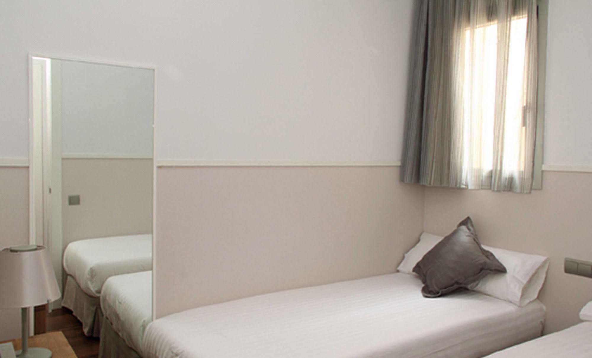 Mh Apartments Center Barselona Oda fotoğraf